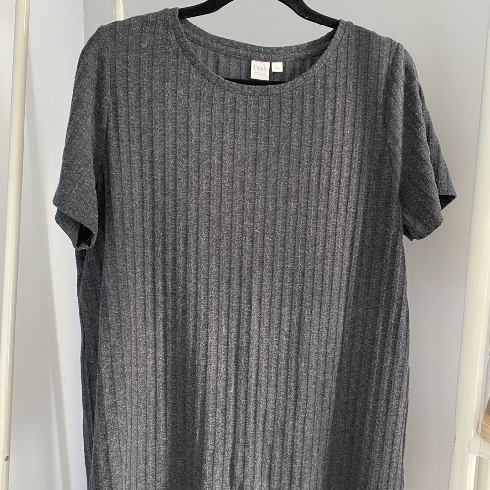 Twik t shirt 👚 from Simons